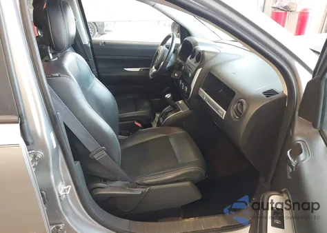 2016 Jeep Compass Latitude из США, поврежденный, VIN 1C4NJCEA6GD588706